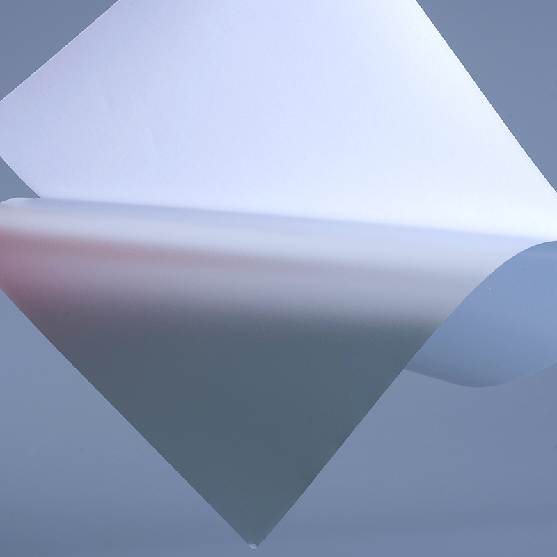 50mic matt sølv PET-etikettmaterialer Film med vannbasert akryllim for UV-blekkskriver