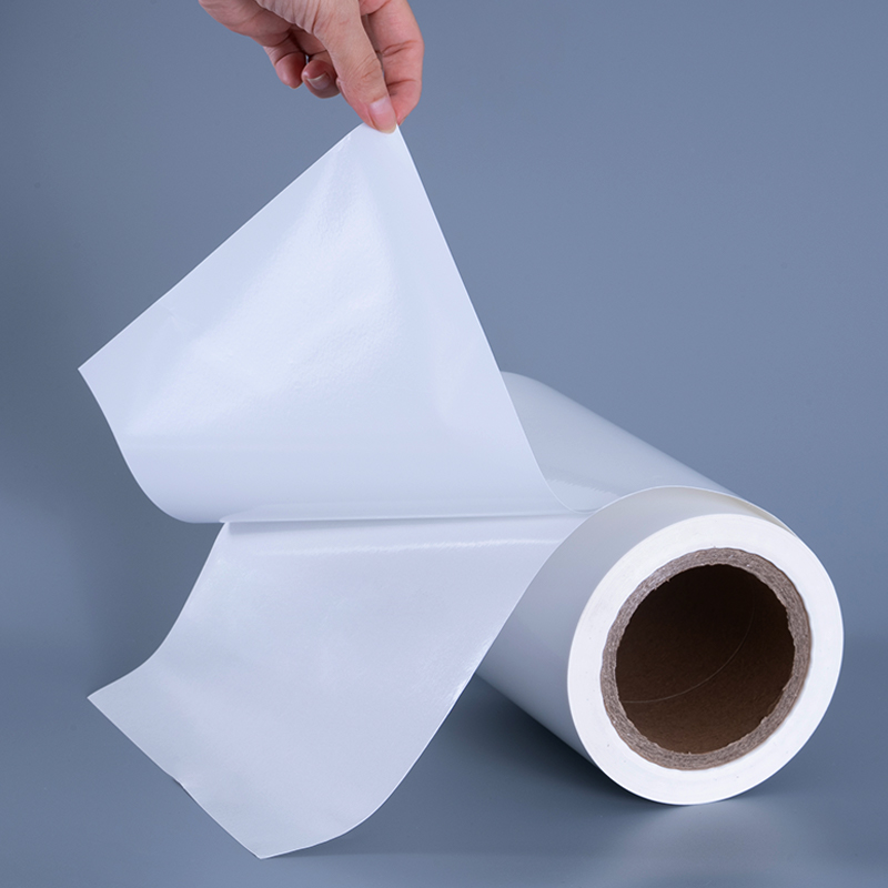 25 mikroglans PET vinylfilmetikettmaterialer med akrylklebende jumborull for blekkskriving