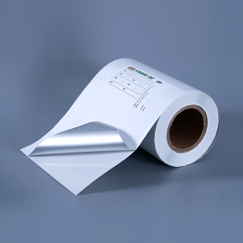 25 mic blank hvit aluminiumsbelagt polyesterfilm selvklebende etikett med vannbasert akryllim for blekkskriving